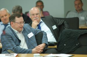 Markus Röth (vorne), Bürgermeister aus Grasellenbach (Bergstraße) ist neu in den Vorstand der PuB gewählt worden.